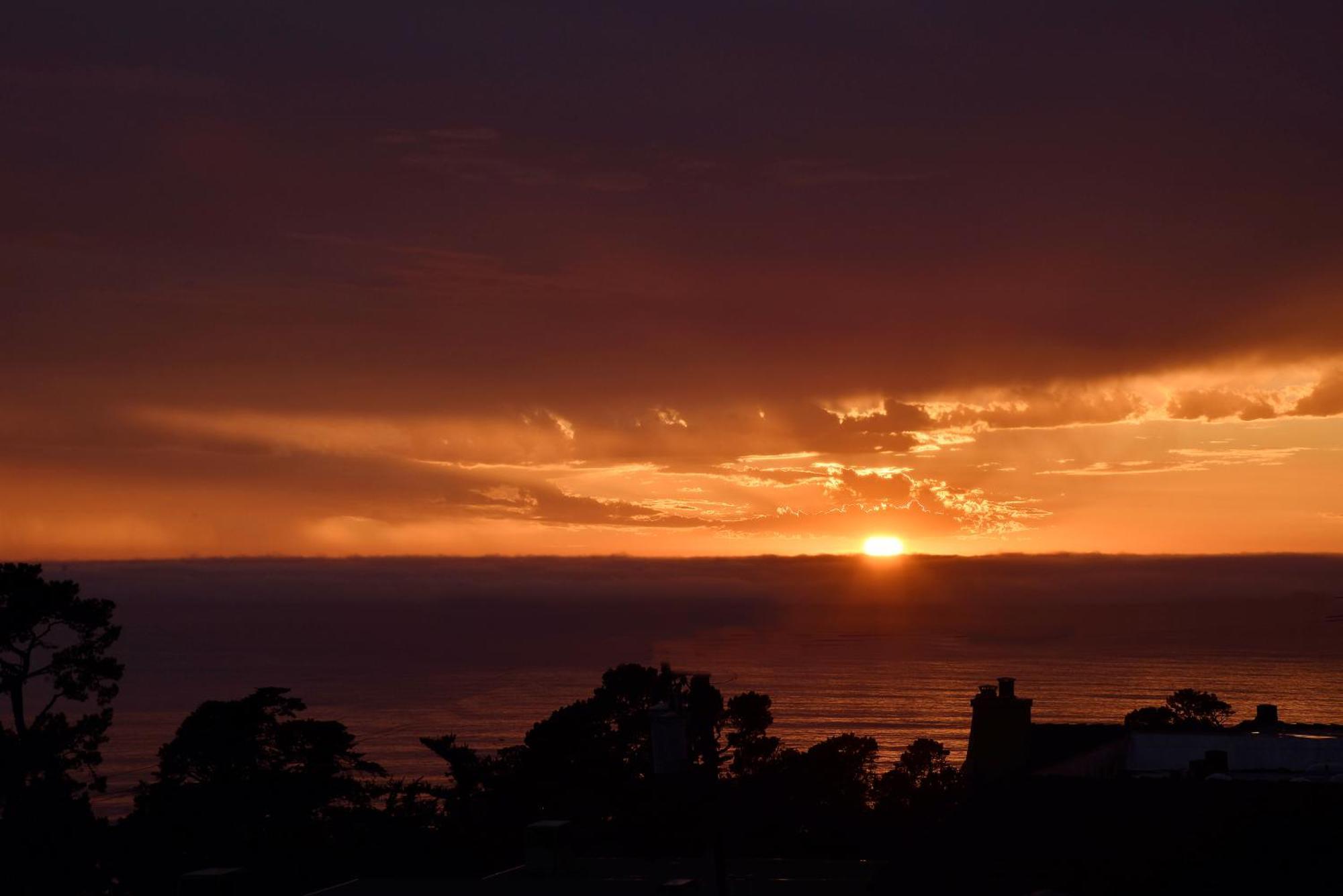Horizon Inn & Ocean View Lodge Carmel-by-the-Sea Oda fotoğraf