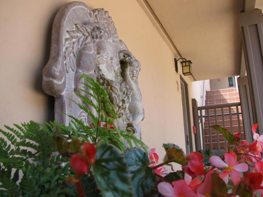 Horizon Inn & Ocean View Lodge Carmel-by-the-Sea Oda fotoğraf